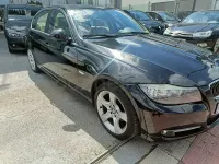 Usado BMW 318 Comfort Edition 143 CV (105 kW) 2011 Negro Berlina