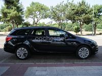 Usado Opel Astra Selective 140 HP (102 kW) 2015 Preto Carrinha