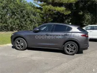Usado Alfa Romeo Stelvio 200 CV (147 kW) 2018 Gris / plata SUV