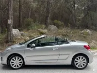 Usado Peugeot 207 CC Sport 150 CV (110 kW) 2010 Gris / plata Descapotable