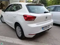 Używany Seat Ibiza Reference 80 KM (58 kW) 2022 Biały Hatchback