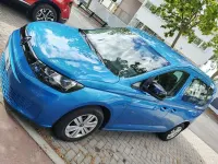 Usado VW Caddy 102 CV (75 kW) 2024 Azul Monovolumen