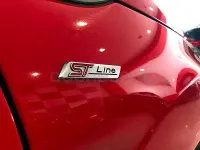 Usado Ford Fiesta ST-Line 100 CV (73 kW) 2017 Rojo Utilitario