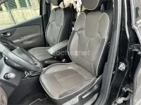 Usado Renault Captur Zen 90 CV (66 kW) 2016 Negro SUV