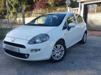 Usado Fiat Punto Pop 75 CV (55 kW) 2015 Blanco Utilitario