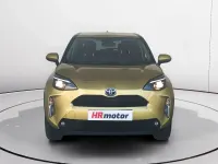 Usado Toyota Yaris Hybrid Style 116 CV (85 kW) 2023 Amarillo