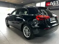 Usado Mercedes A180 109 CV (80 kW) 2018 Negro Berlina