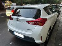 Usado Toyota Auris Business Edition 90 CV (66 kW) 2014 Blanco Berlina