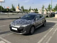Usado Renault Mégane Dynamique 110 CV (80 kW) 2012 Gris / plata Berlina