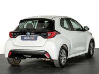 Usado Toyota Yaris Hybrid Active 116 CV (85 kW) 2023 Blanco Berlina