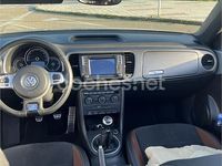Usado VW Beetle 105 CV (77 kW) 2016 Gris / plata Utilitario
