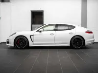 Usado Porsche Panamera Turbo S 551 CV (405 kW) 2012 Blanco Berlina
