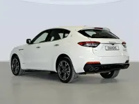 Usado Maserati Levante 350 CV (257 kW) 2021 Blanco SUV