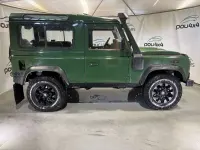 Usado Land Rover Defender SE 122 CV (89 kW) 2009 Verde Familiar