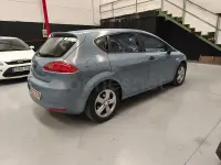 Usado Seat Leon Reference 102 CV (75 kW) 2007 Azul Utilitario