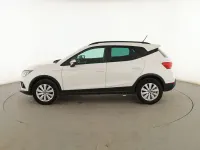 Usado Seat Arona Style 95 CV (69 kW) 2018 Blanco SUV