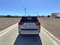 Usado Mitsubishi Outlander P-HEV 224 CV (164 kW) 2020 Gris / plata SUV
