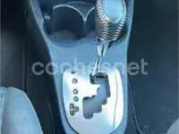Usado Toyota Yaris Active 99 CV (72 kW) 2012 Azul Utilitario