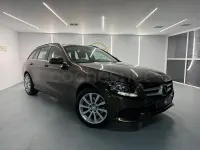 Usado Mercedes C220 170 CV (125 kW) 2016 Marrón Familiar
