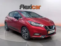 Usado Nissan Micra Acenta 92 CV (67 kW) 2022 Rojo Utilitario