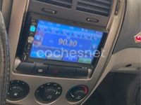 Usado Kia Cerato LX 105 CV (77 kW) 2006 Gris / plata Berlina