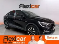 Begagnad Renault Arkana 145 HK (106 kW) 2022 Svart SUV