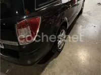 Usado Opel Astra Edition 110 CV (80 kW) 2009 Negro Berlina