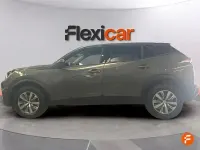 Usado Peugeot 2008 Active 110 CV (80 kW) 2021 Gris SUV