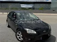 Usado Ford Focus Trend 115 CV (84 kW) 2007 Negro Berlina