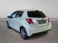 Usado Toyota Yaris Active 101 CV (74 kW) 2016 Blanco Berlina