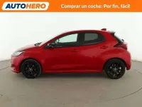 Usado Toyota Yaris Hybrid Style 116 CV (85 kW) 2023 Rojo Berlina