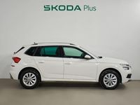 Usado Skoda Kamiq Ambition 110 CV (80 kW) 2022 Blanco SUV