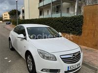 Usado Opel Insignia Business 130 CV (95 kW) 2013 Blanco Familiar