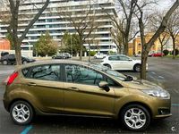 Usado Ford Fiesta Trend 82 CV (60 kW) 2014 Marrón Berlina