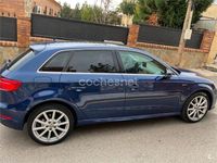 Usado Audi A3 Ambition 110 CV (80 kW) 2015 Azul Berlina