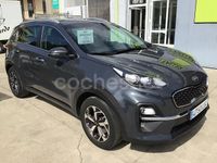 Usado Kia Sportage Plus 136 CV (100 kW) 2021 Gris / plata SUV