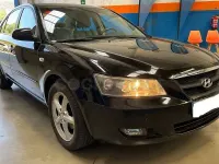Usado Hyundai Sonata Style 161 CV (118 kW) 2007 Negro Berlina