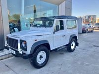Usado Land Rover Defender 122 CV (89 kW) 2014 Blanco Familiar