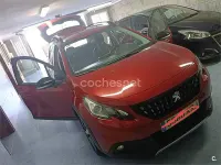 Usado Peugeot 2008 GT-line 120 CV (88 kW) 2018 Rojo SUV