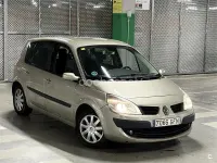 Usado Renault Scénic II 110 CV (80 kW) 2008 Beige Monovolumen