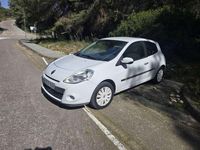 Usado Renault Clio II Authentique 75 CV (55 kW) 2009 Blanco Utilitario