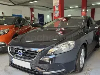 Usado Volvo V40 Kinetic 115 CV (84 kW) 2015 Negro Berlina