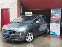 Usado Peugeot 3008 Access 112 CV (82 kW) 2012 Gris / plata Familiar