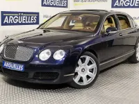 Usado Bentley Continental Flying Spur 560 CV (411 kW) 2005 Azul Berlina