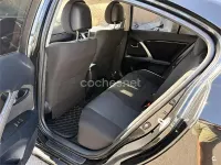 Usado Toyota Avensis Advance 124 CV (91 kW) 2012 Negro Berlina