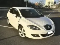 Usado Seat Leon Sport 105 CV (77 kW) 2008 Blanco Utilitario