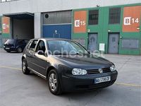 Usado VW Golf IV Highline 115 CV (84 kW) 2000 Gris / plata Berlina