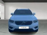 Käytetty Volvo XC40 R-Design 129 HP (94 kW) 2022 Valkoinen Katumaasturi