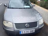Usado VW Passat Trendline 130 CV (95 kW) 2002 Gris / plata Berlina