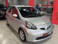 Usado Toyota Aygo 68 CV (50 kW) 2008 Gris / plata Utilitario